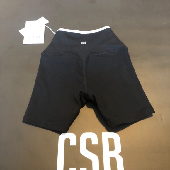 CROP SHOP BOUTIQUE SERENITY DIP TWO TONE SHORTS 4" - Picture 2 of 3